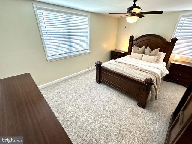 816 NAYLORS RUN RD, Havertown, PA 19083