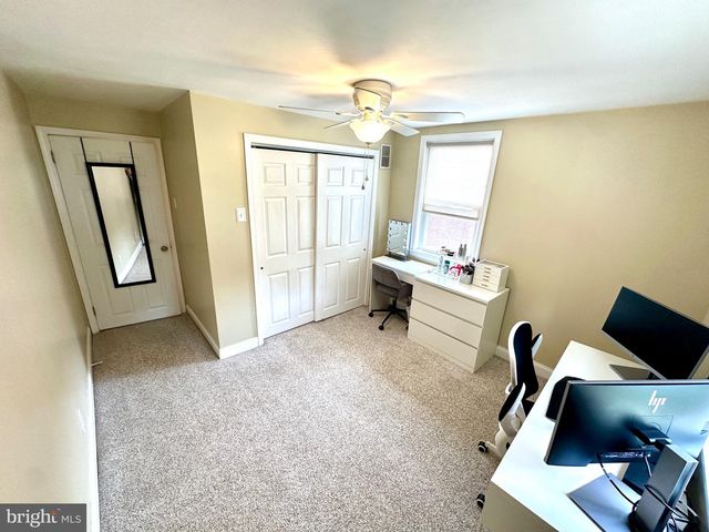 816 NAYLORS RUN RD, Havertown, PA 19083