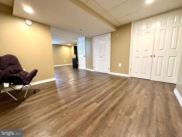 816 NAYLORS RUN RD, Havertown, PA 19083