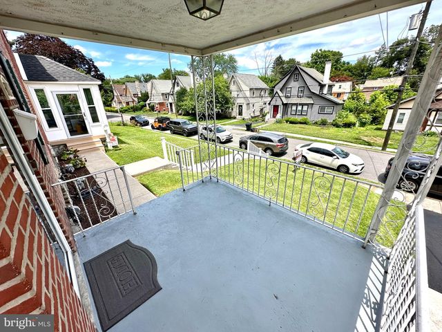 816 NAYLORS RUN RD, Havertown, PA 19083