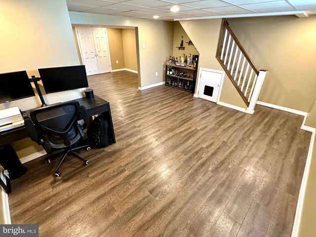816 NAYLORS RUN RD, Havertown, PA 19083