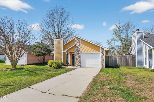 516 Auburndale Lane, Fayetteville, NC 28314