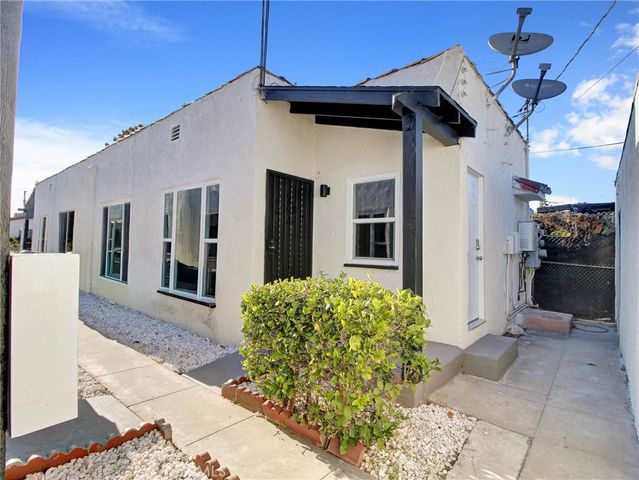 6428 S Van Ness, Los Angeles, CA 90047