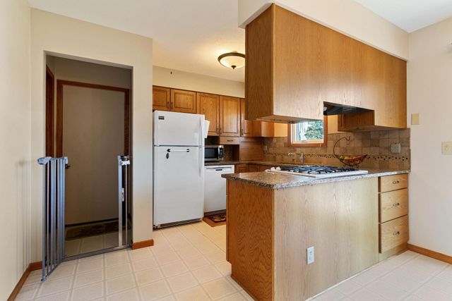 7151 Inwood Court S, Cottage Grove, MN 55016