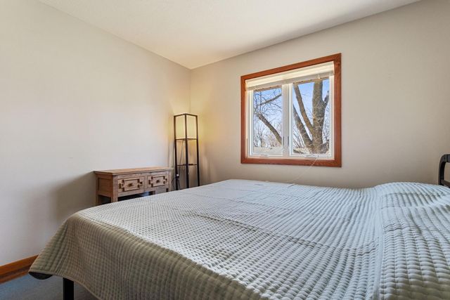 7151 Inwood Court S, Cottage Grove, MN 55016