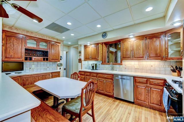273 French Hill Road, Wayne, NJ 07470