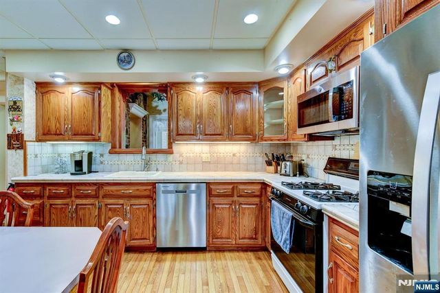 273 French Hill Road, Wayne, NJ 07470