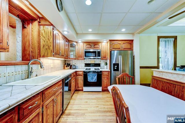 273 French Hill Road, Wayne, NJ 07470