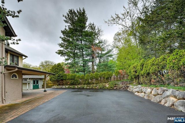 273 French Hill Road, Wayne, NJ 07470