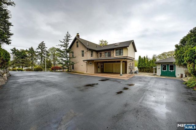 273 French Hill Road, Wayne, NJ 07470