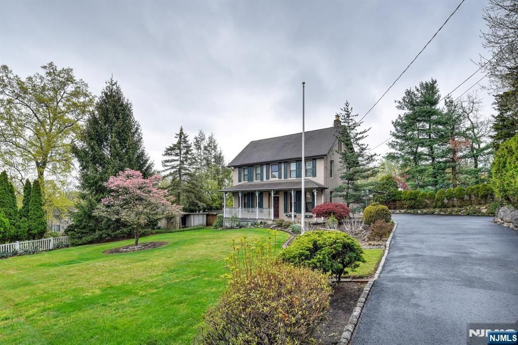 273 French Hill Road, Wayne, NJ 07470