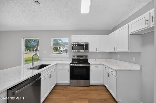 12299 SUMTER SQUARE Drive W, Jacksonville, FL 32218