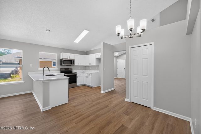 12299 SUMTER SQUARE Drive W, Jacksonville, FL 32218