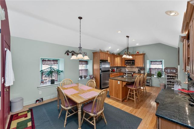 7072 Passer, Upper Saucon Twp, PA 18036