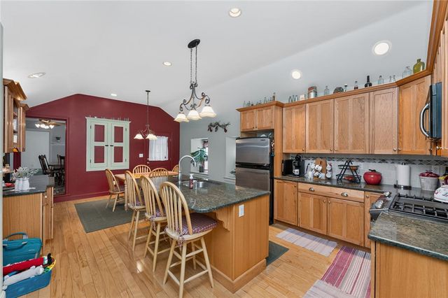 7072 Passer, Upper Saucon Twp, PA 18036
