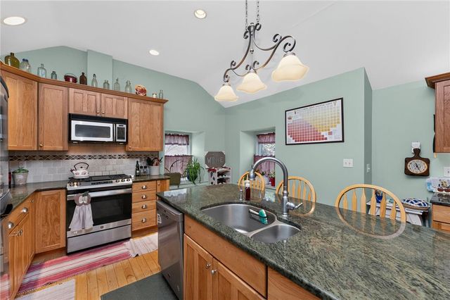 7072 Passer, Upper Saucon Twp, PA 18036