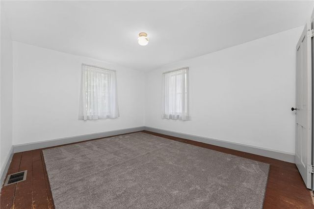 7072 Passer, Upper Saucon Twp, PA 18036