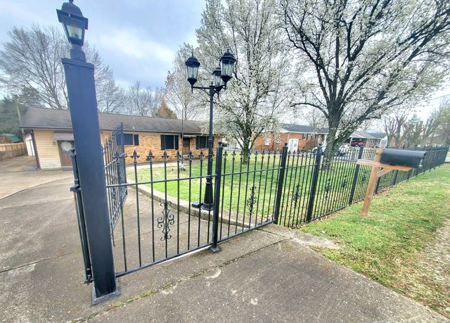 18 Roberts Ln, Lebanon, TN 37087