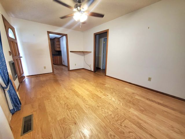 18 Roberts Ln, Lebanon, TN 37087