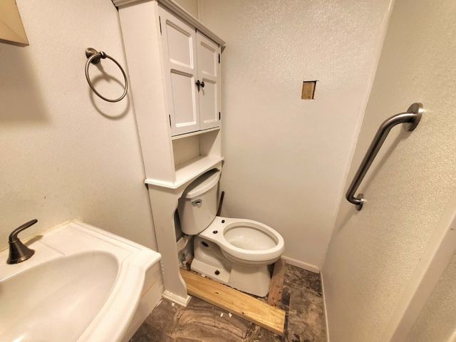 18 Roberts Ln, Lebanon, TN 37087