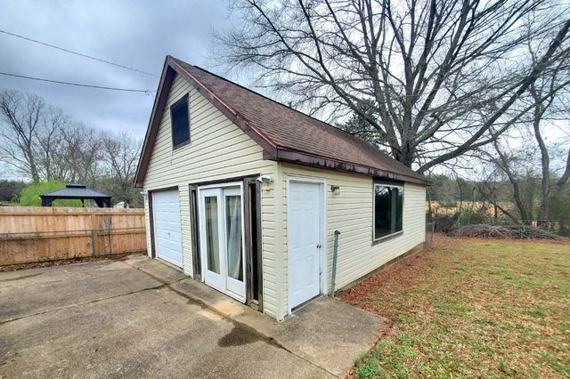 18 Roberts Ln, Lebanon, TN 37087