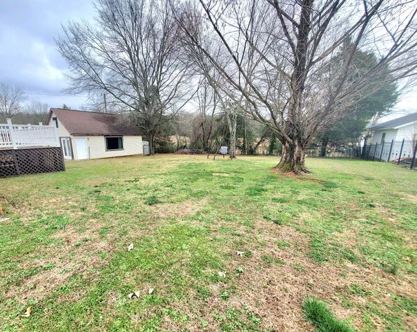 18 Roberts Ln, Lebanon, TN 37087