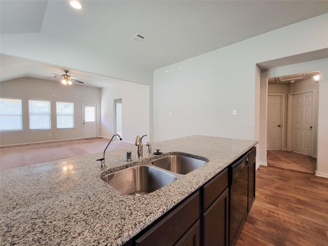 1046 Steel Blue Drive, Houston, TX 77073