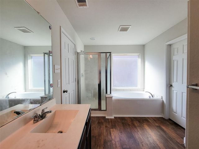 1046 Steel Blue Drive, Houston, TX 77073