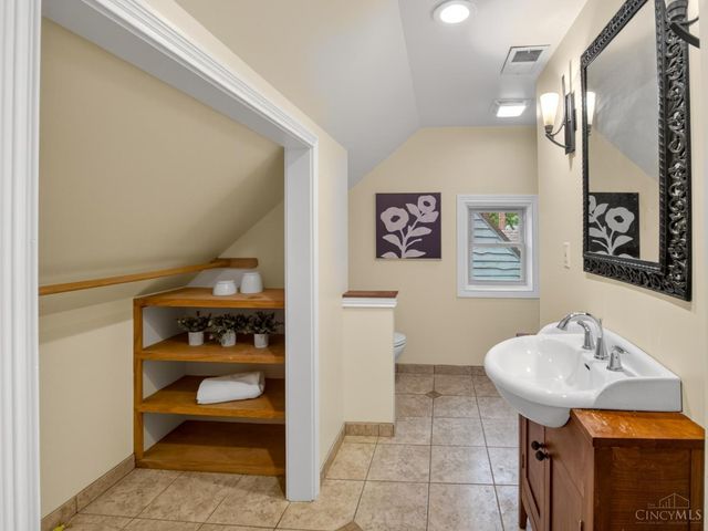 6182 Tulane Road, Cincinnati, OH 45212