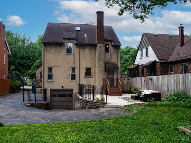 6182 Tulane Road, Cincinnati, OH 45212
