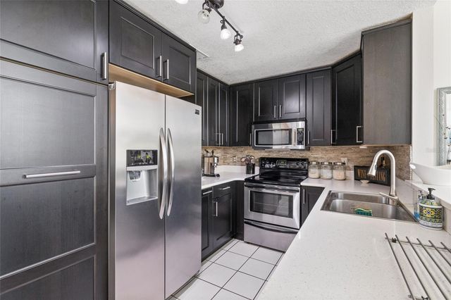 4265 BRENTWOOD PARK CRK, Tampa, FL 33624