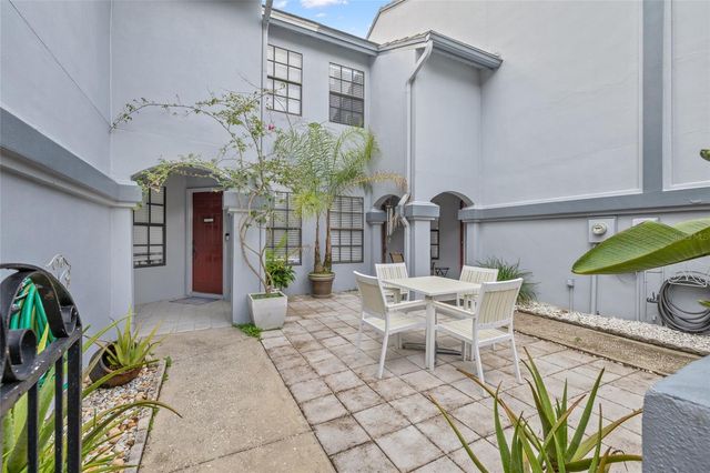 4265 BRENTWOOD PARK CRK, Tampa, FL 33624