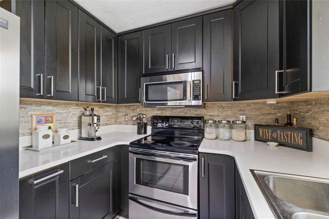 4265 BRENTWOOD PARK CRK, Tampa, FL 33624