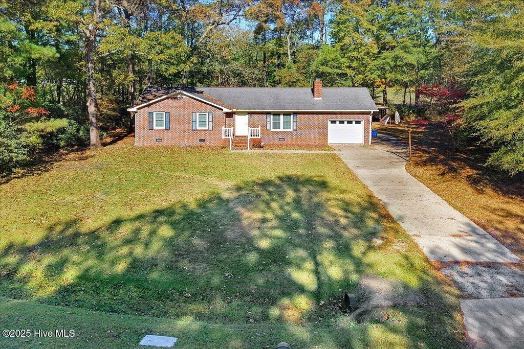 Image 30 of property listing at 58 Old English Lane, Kinston, NC 28504