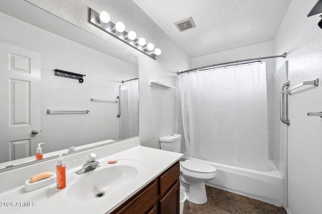 5424 E EMERALD Avenue, Mesa, AZ 85206