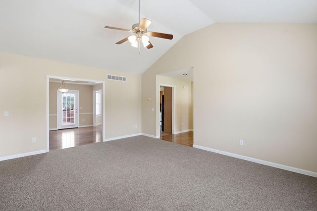 1052 Running Brook Drive, Lawrenceburg, KY 40342