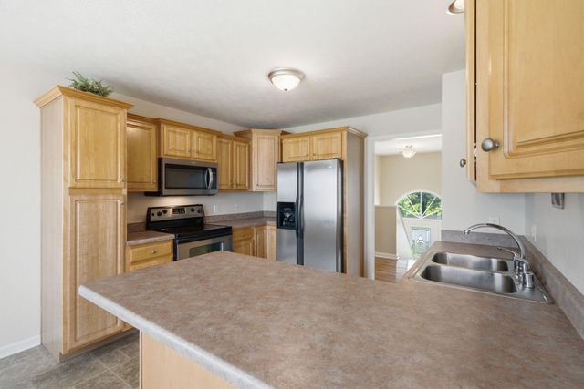 1052 Running Brook Drive, Lawrenceburg, KY 40342