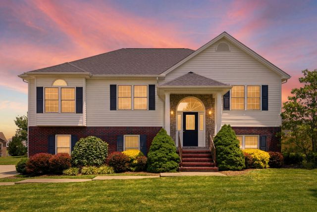 1052 Running Brook Drive, Lawrenceburg, KY 40342