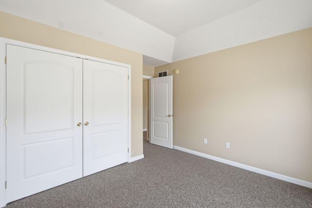 1052 Running Brook Drive, Lawrenceburg, KY 40342
