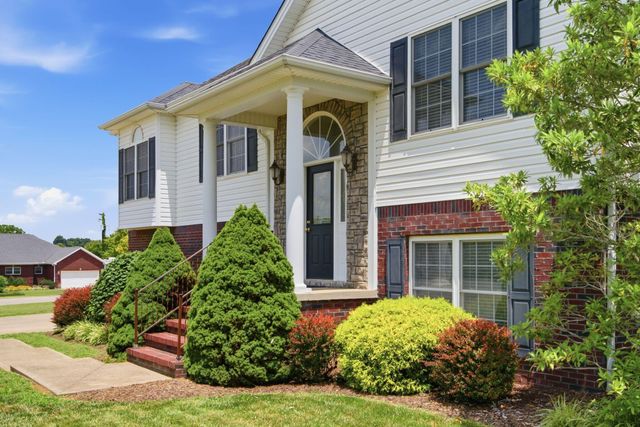 1052 Running Brook Drive, Lawrenceburg, KY 40342