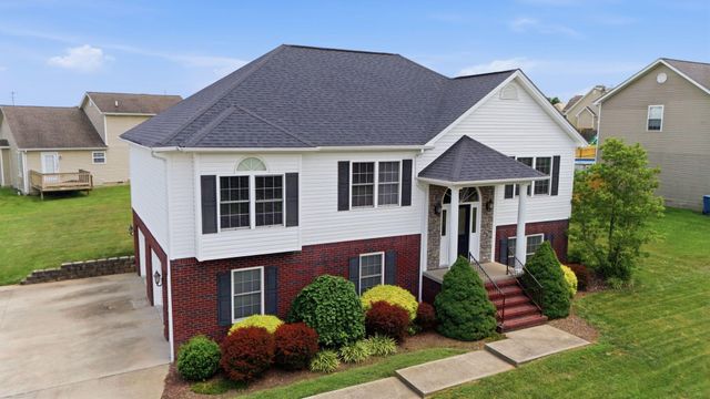 1052 Running Brook Drive, Lawrenceburg, KY 40342