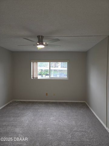 100 Silver Beach Ave Apt 214, Daytona Beach, FL 32118
