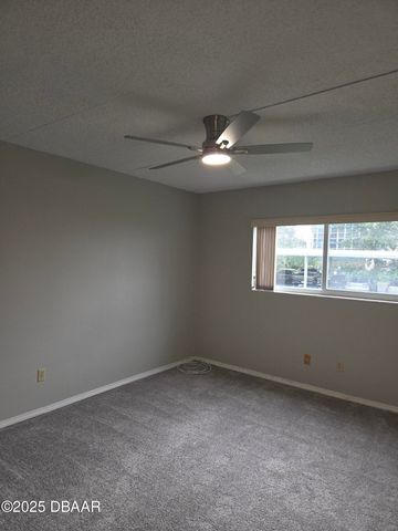 100 Silver Beach Ave Apt 214, Daytona Beach, FL 32118