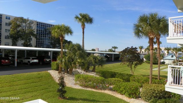 100 Silver Beach Ave Apt 214, Daytona Beach, FL 32118