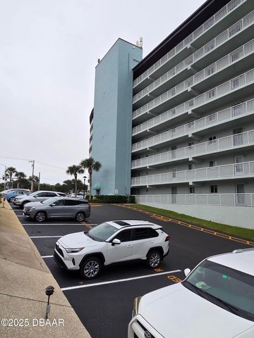 100 Silver Beach Ave Apt 214, Daytona Beach, FL 32118