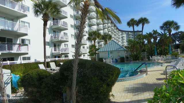 100 Silver Beach Ave Apt 214, Daytona Beach, FL 32118