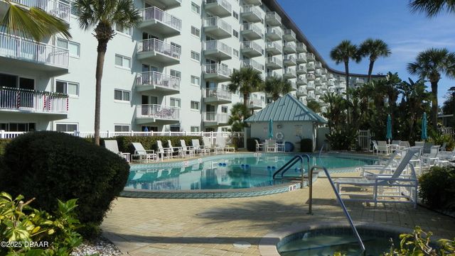 100 Silver Beach Ave Apt 214, Daytona Beach, FL 32118