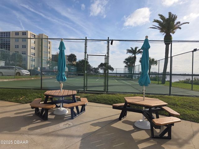 100 Silver Beach Ave Apt 214, Daytona Beach, FL 32118