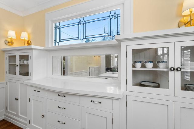 4929 Queen Avenue S, Minneapolis, MN 55410