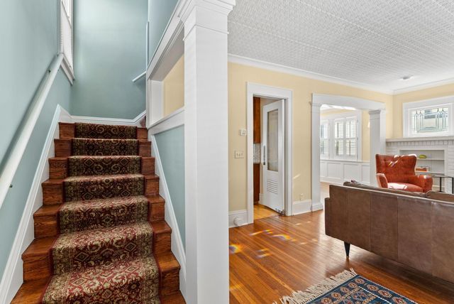 4929 Queen Avenue S, Minneapolis, MN 55410